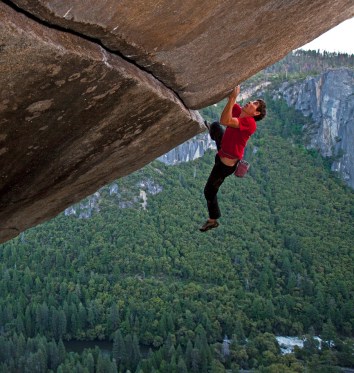 honnold_chin_soloing_coffeetapeclimb